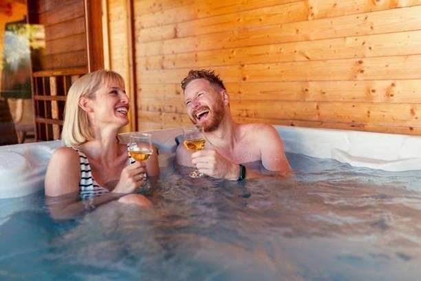 4 Kinds of Hot Tubs Available in the Market